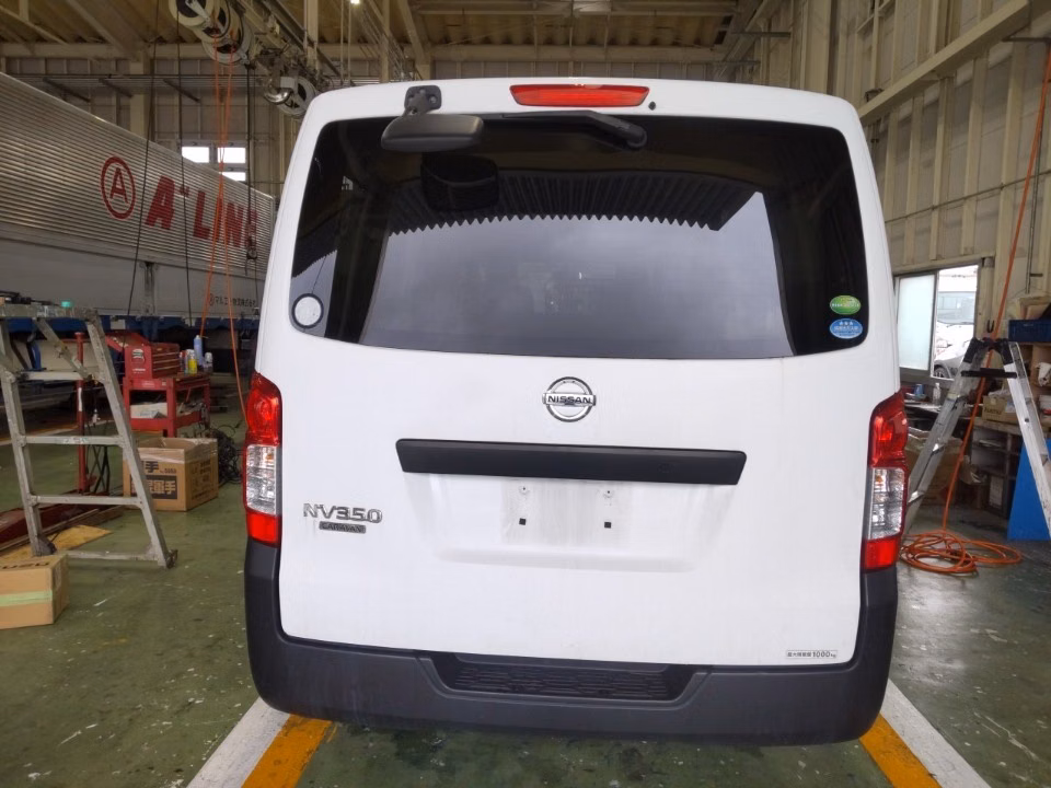 NISSAN NV350 CARAVAN