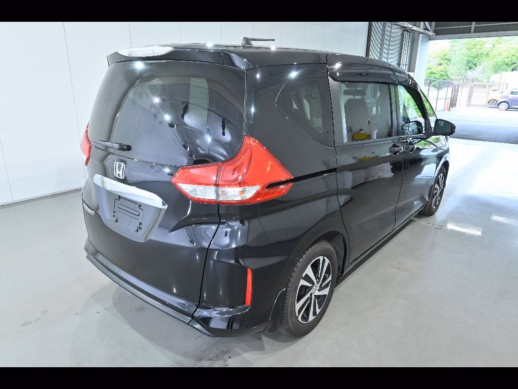 HONDA FREED+