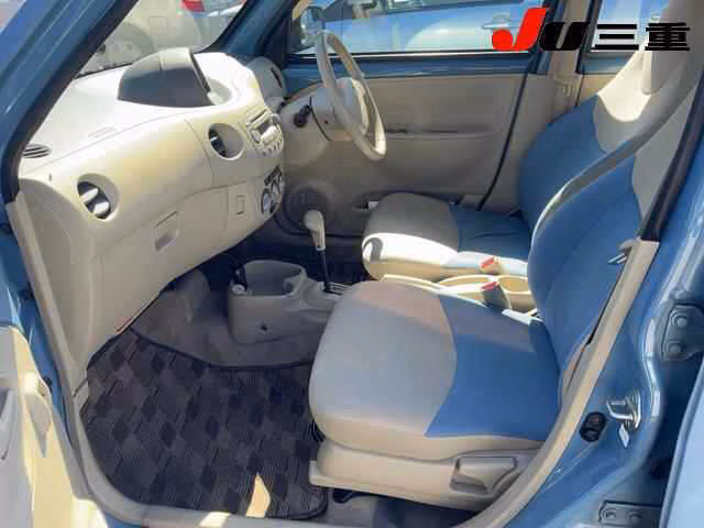 DAIHATSU ESSE