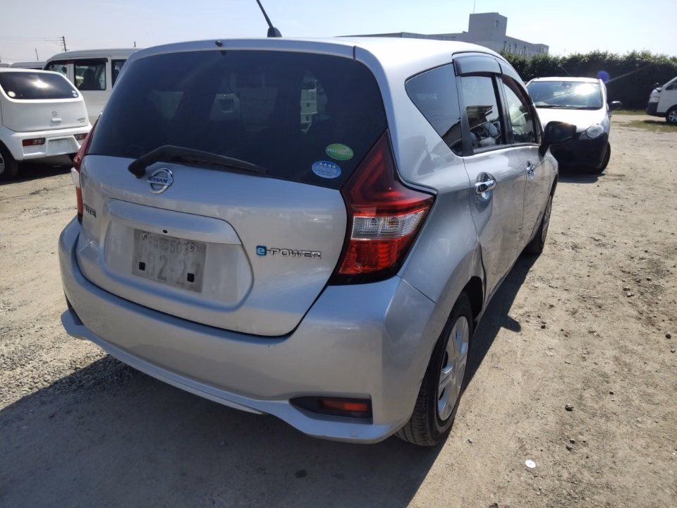 NISSAN NOTE
