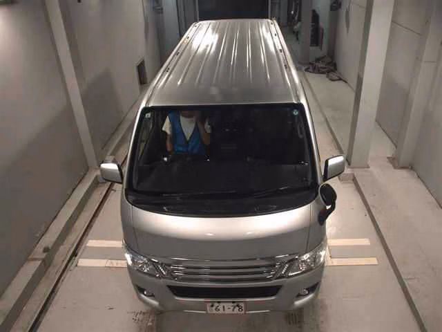 NISSAN NV350 CARAVAN