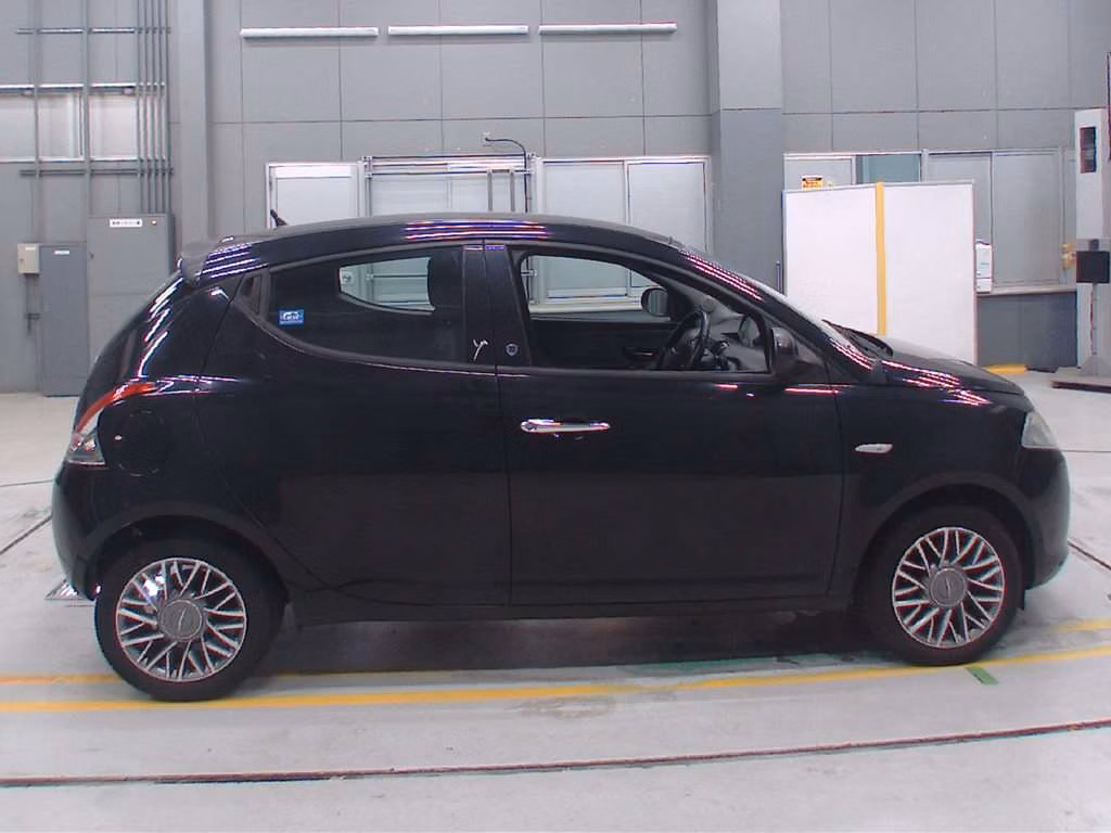 CHRYSLER YPSILON
