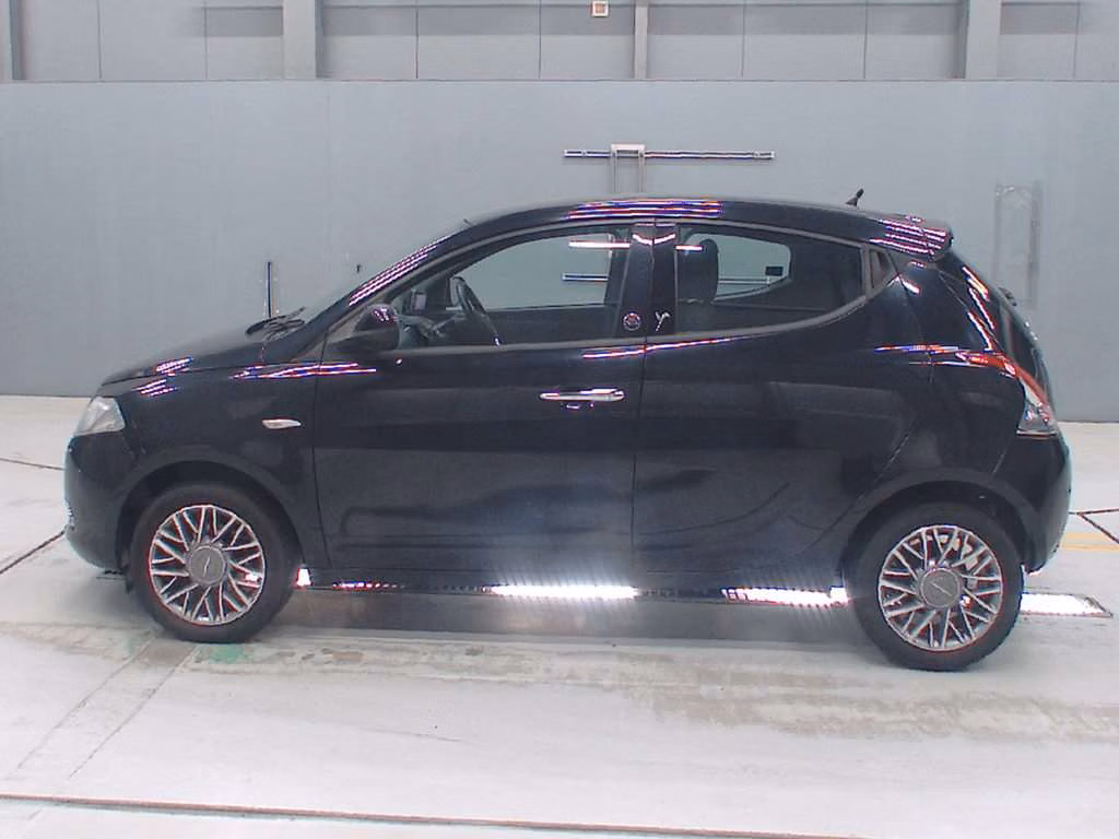 CHRYSLER YPSILON