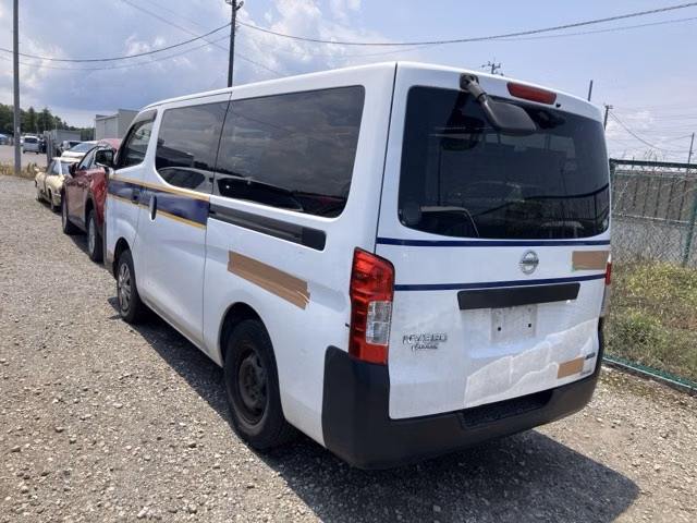 NISSAN NV350 CARAVAN