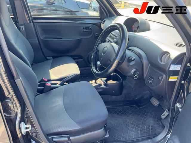 DAIHATSU ESSE