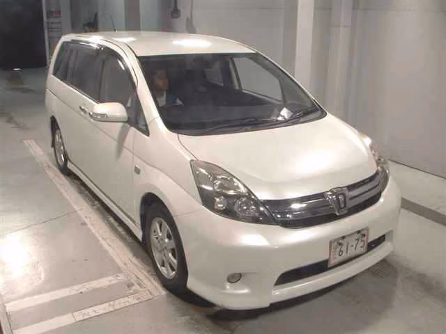 TOYOTA ISIS