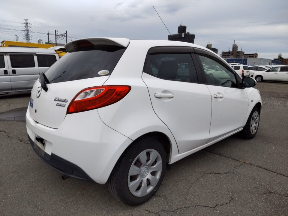 MAZDA DEMIO