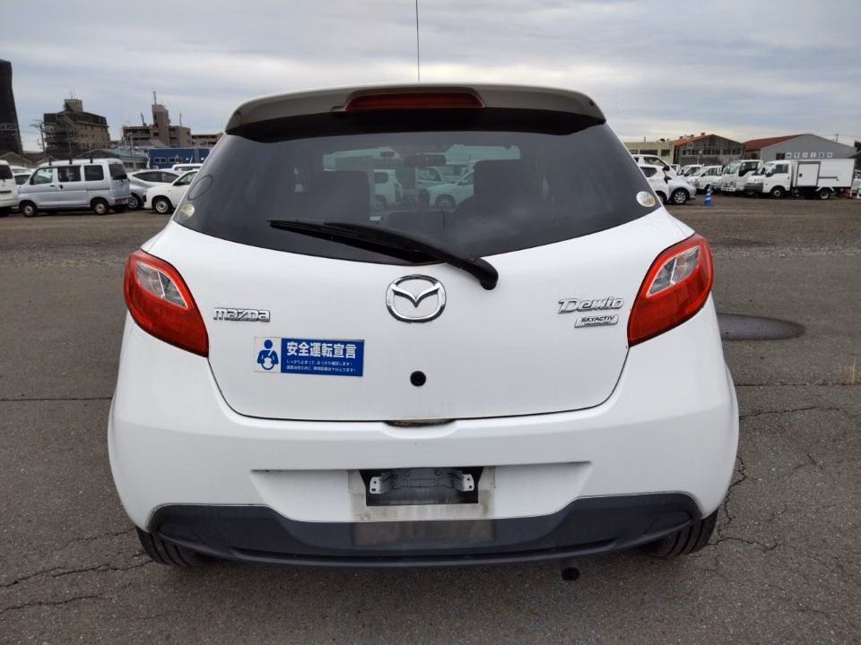 MAZDA DEMIO
