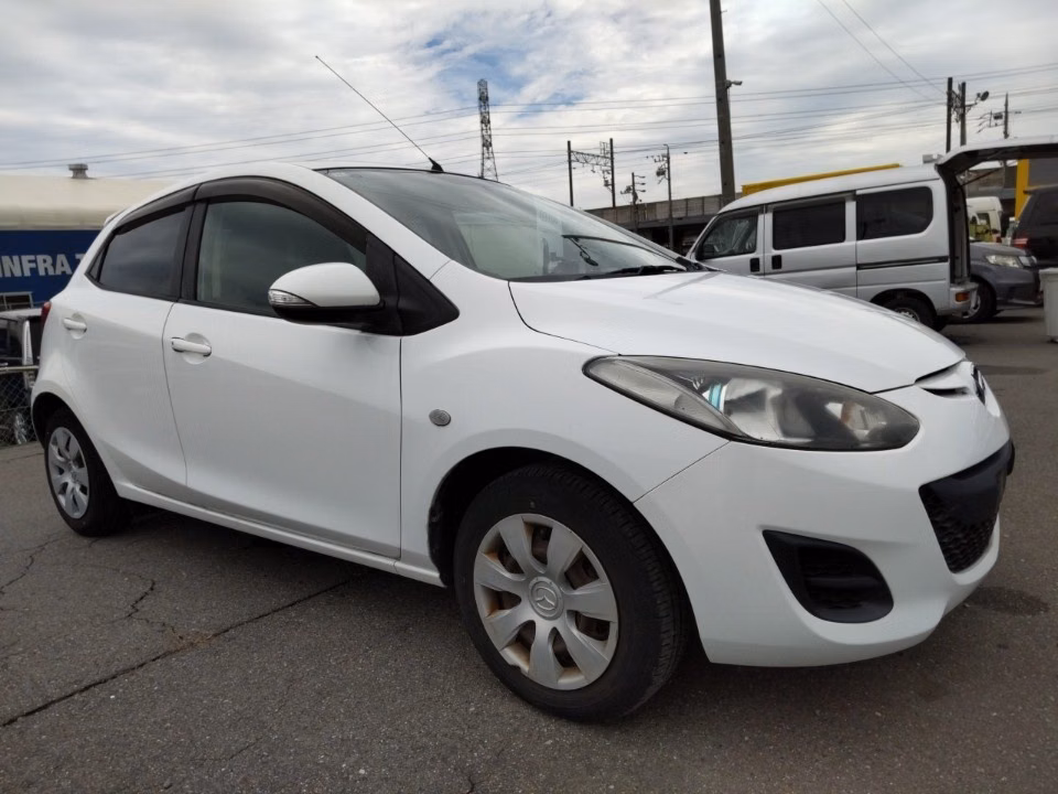 MAZDA DEMIO