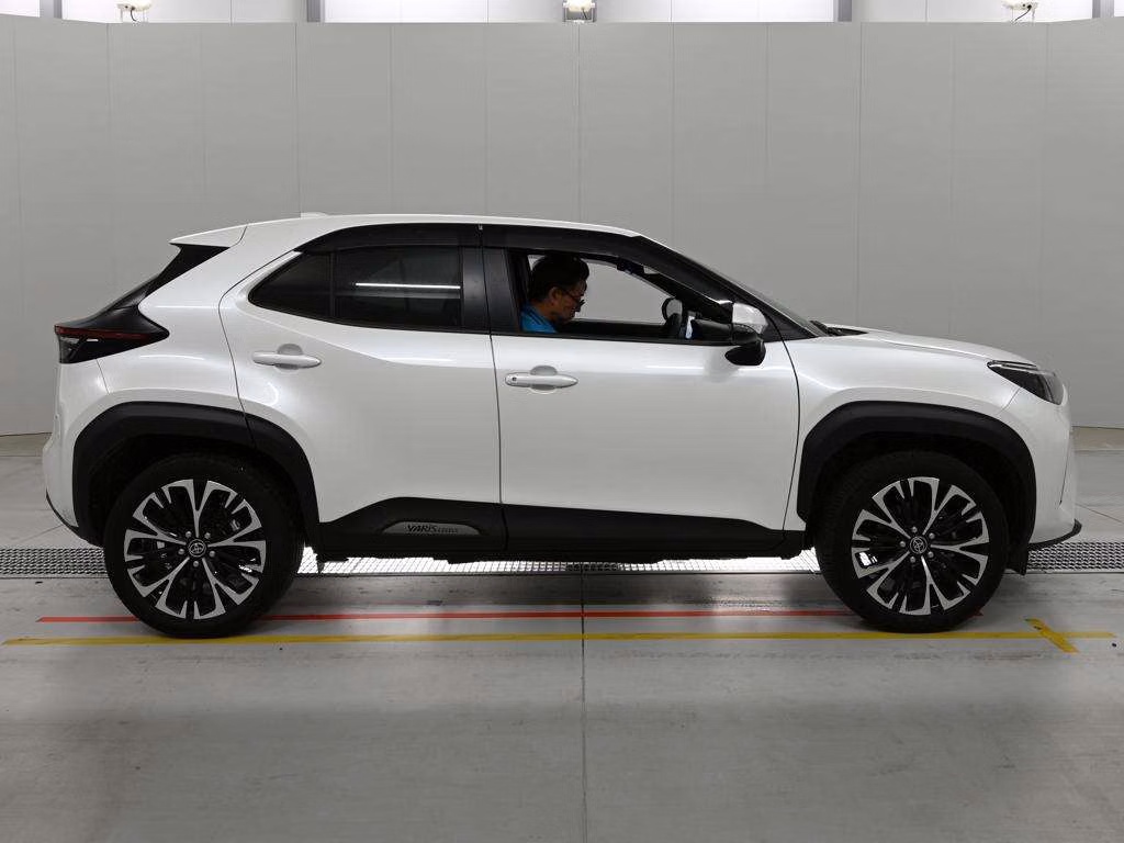 TOYOTA YARIS CROSS