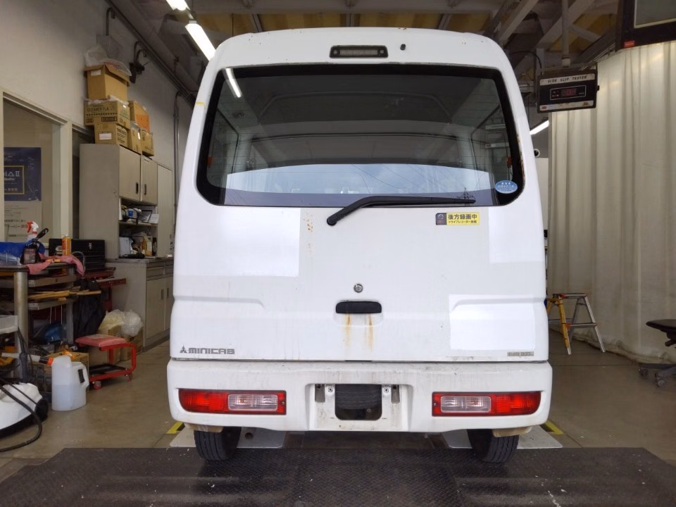 MITSUBISHI MINICAB
