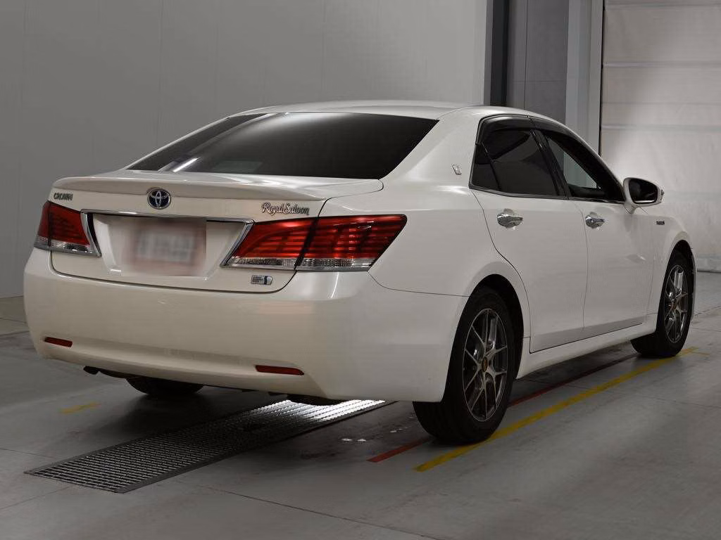 TOYOTA CROWN