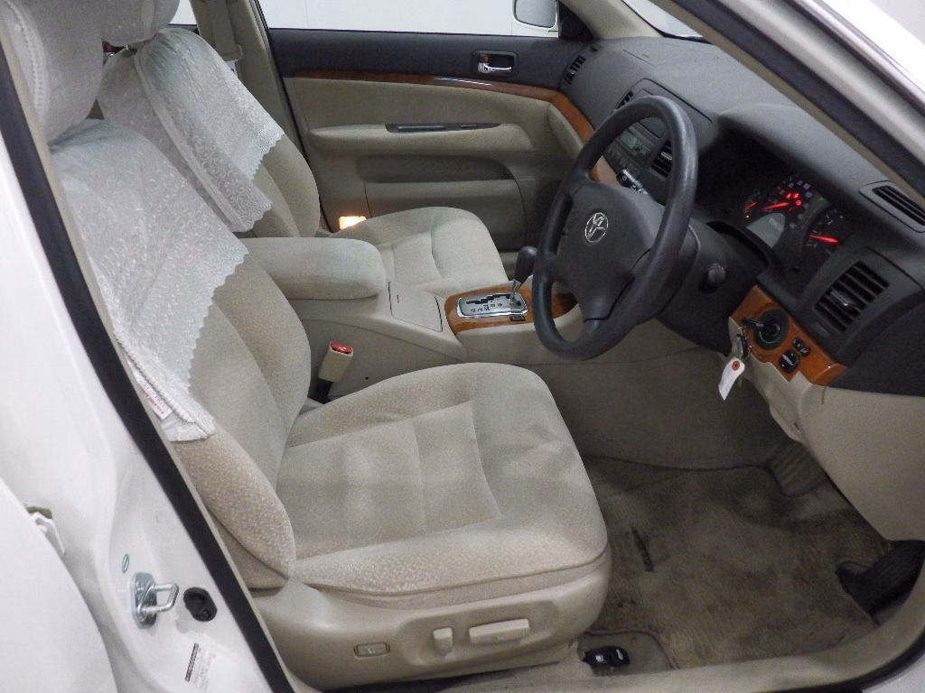 TOYOTA MARK II