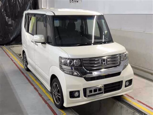 HONDA N-BOX