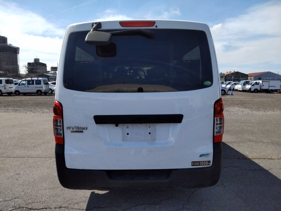 NISSAN NV350 CARAVAN