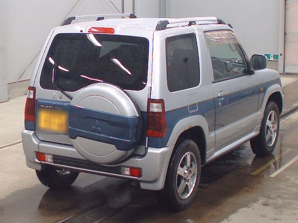 MITSUBISHI PAJERO MINI