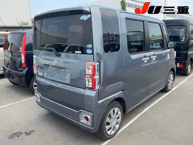 TOYOTA PIXIS MEGA