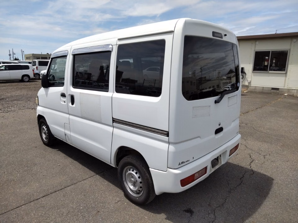 MITSUBISHI MINICAB