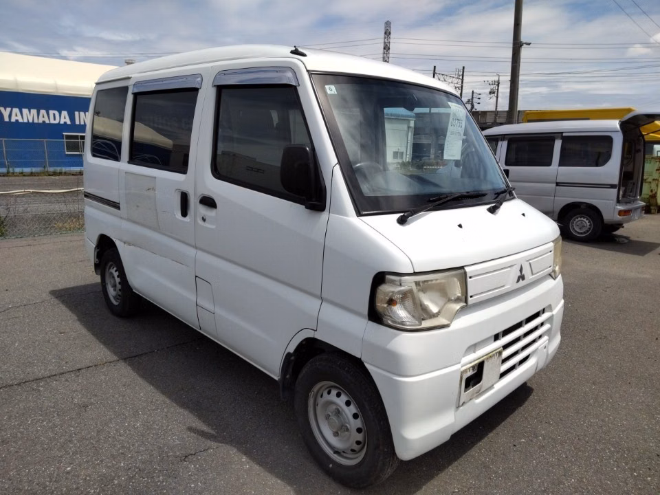 MITSUBISHI MINICAB