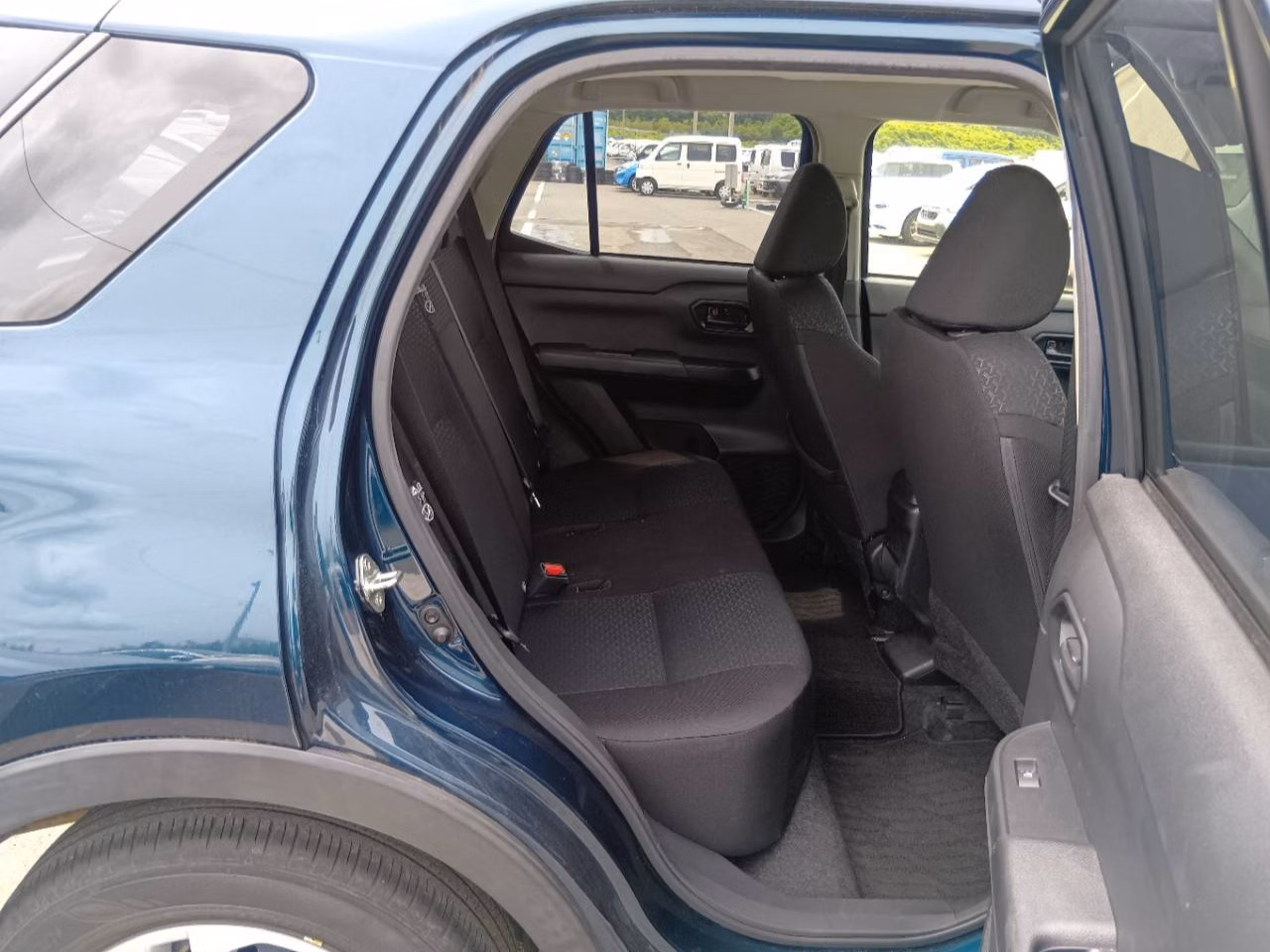 DAIHATSU ROCKY