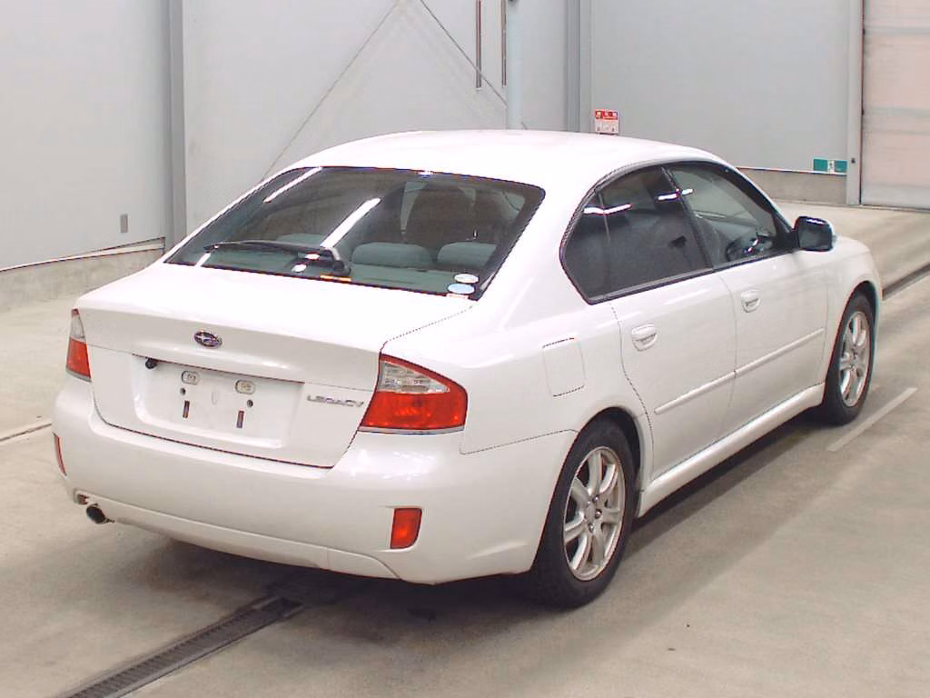 SUBARU LEGACY B4