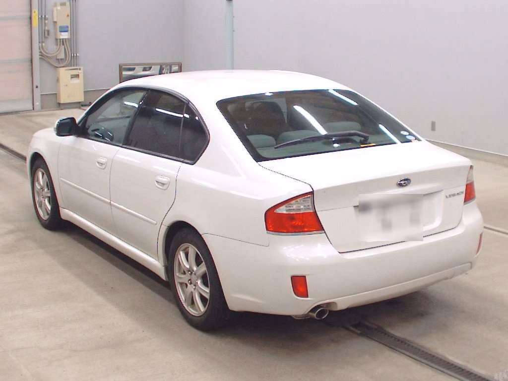 SUBARU LEGACY B4