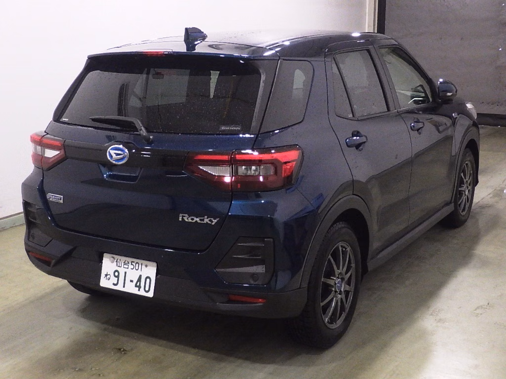 DAIHATSU ROCKY