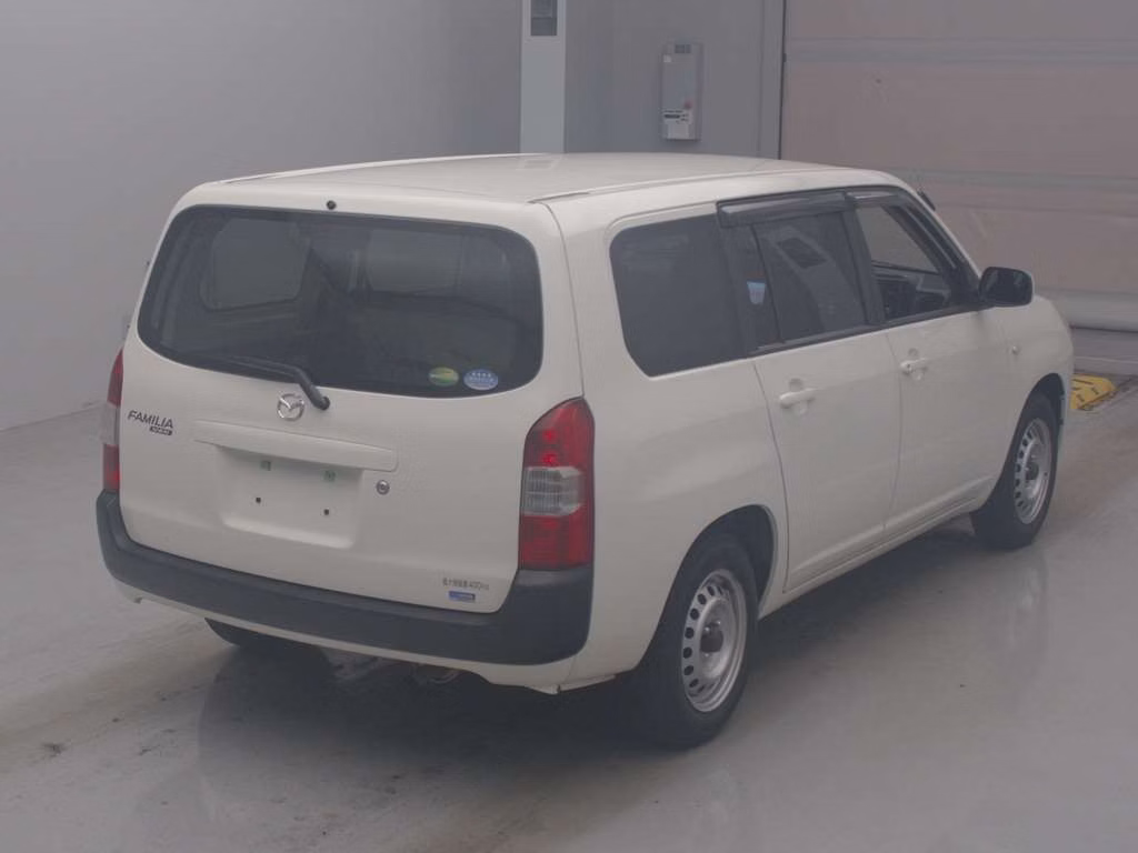MAZDA FAMILIA