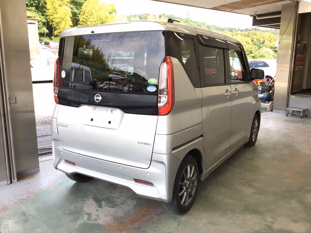 NISSAN ROOX