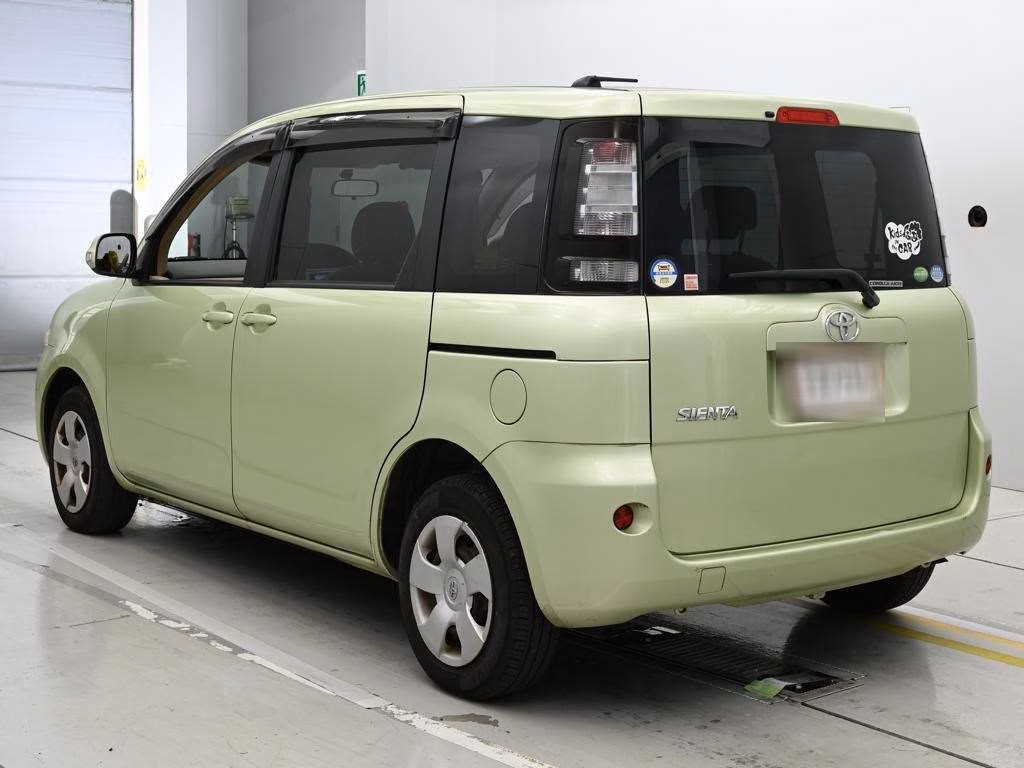 TOYOTA SIENTA