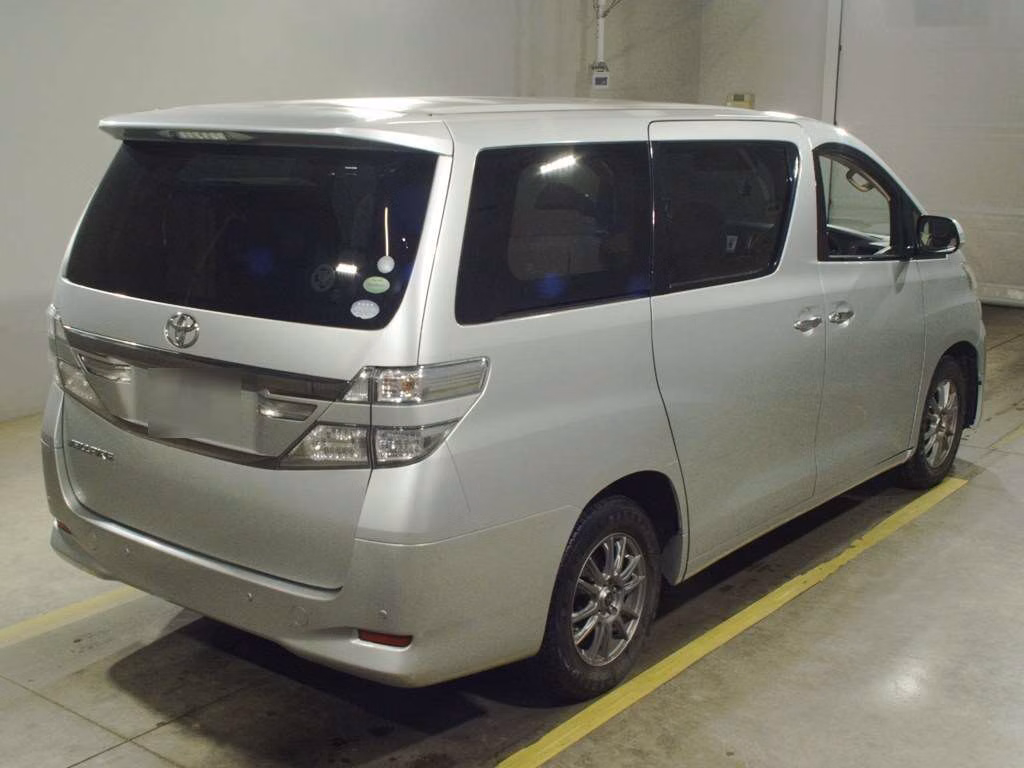 TOYOTA VELLFIRE