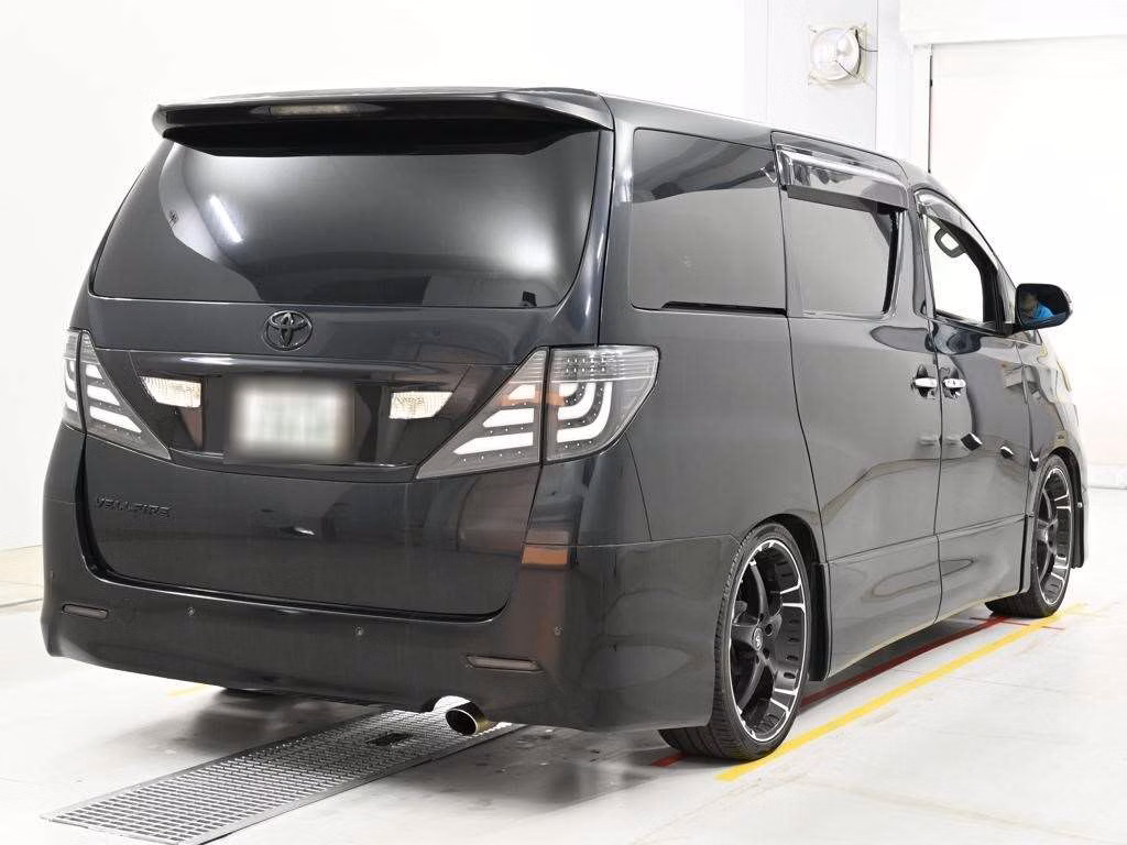 TOYOTA VELLFIRE