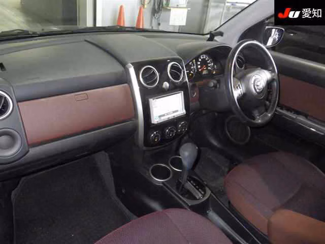 MAZDA VERISA