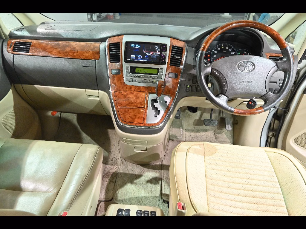 TOYOTA ALPHARD