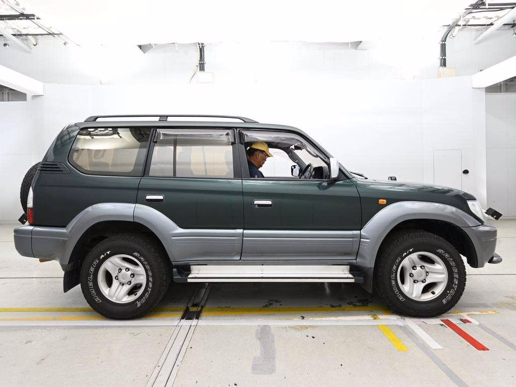 TOYOTA LAND CRUISER PRADO