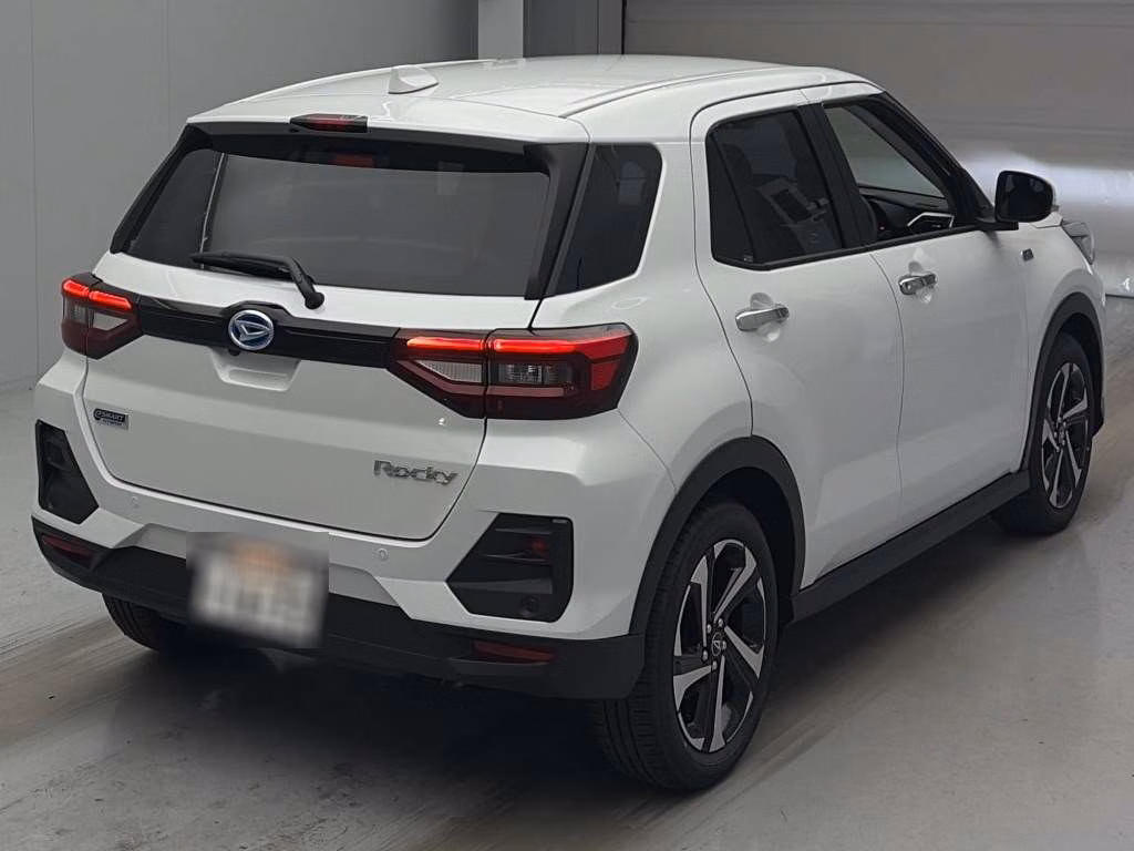 DAIHATSU ROCKY