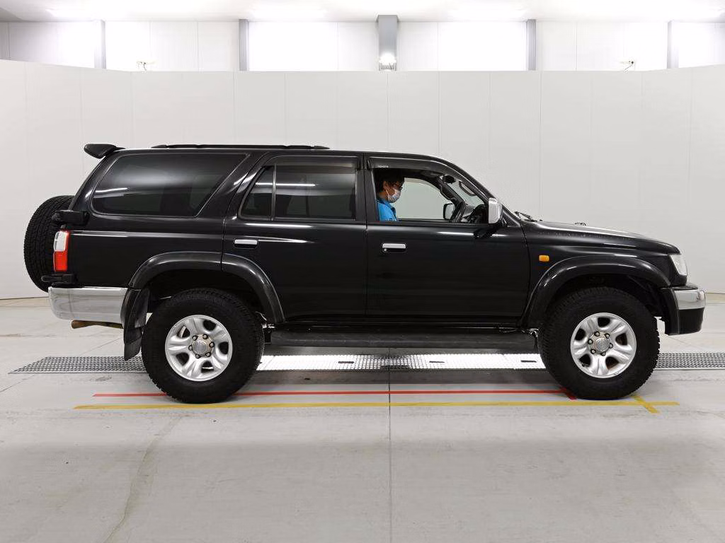 TOYOTA HILUX SURF