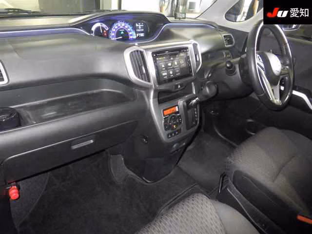 MITSUBISHI DELICA D:2