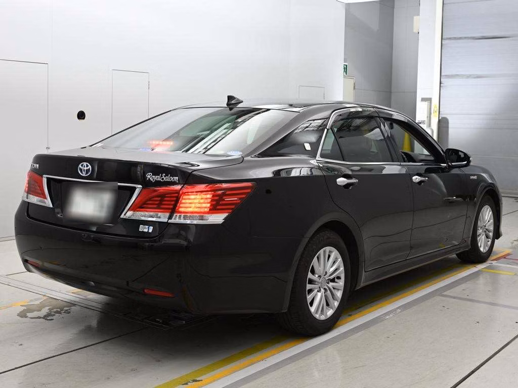 TOYOTA CROWN