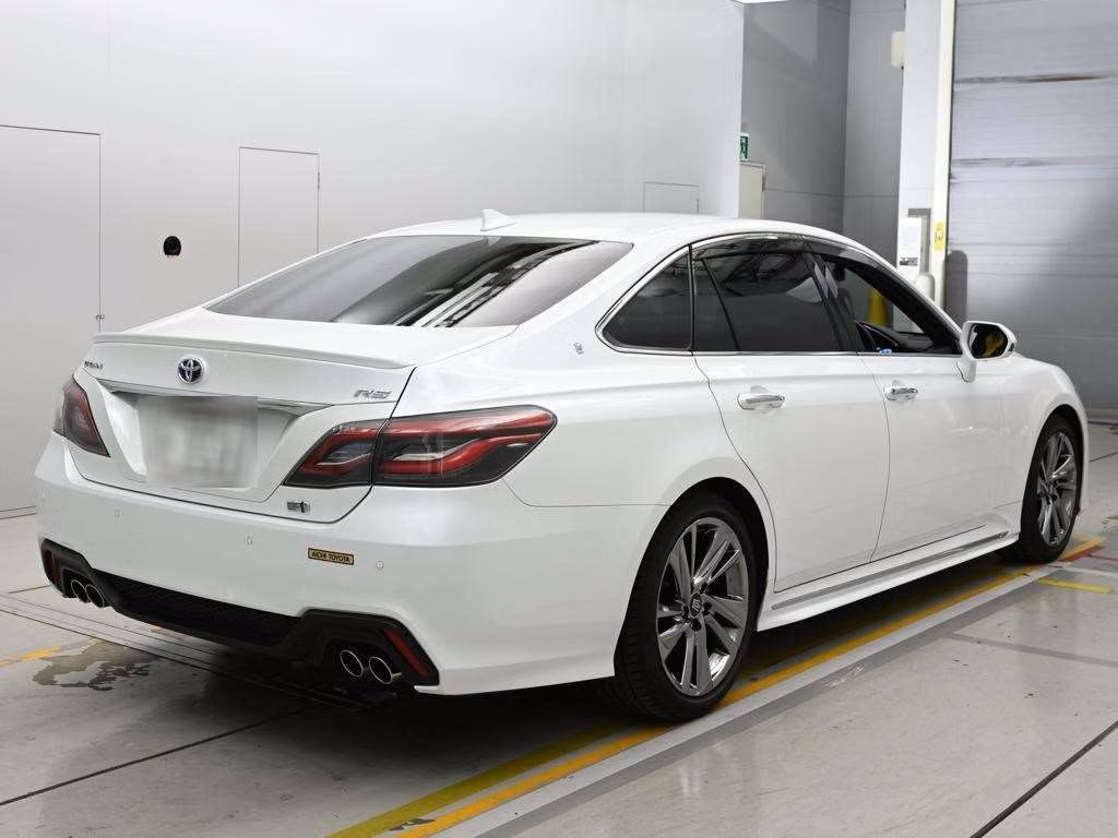 TOYOTA CROWN