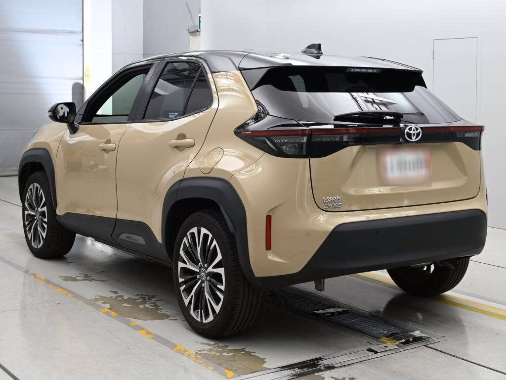 TOYOTA YARIS CROSS
