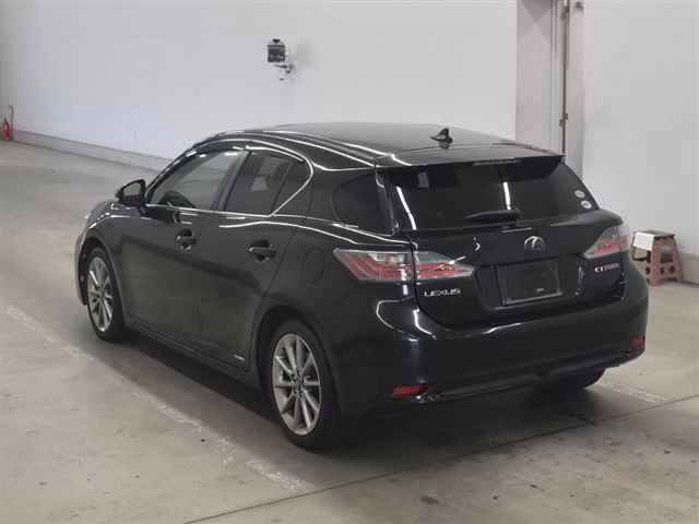 LEXUS CT200H