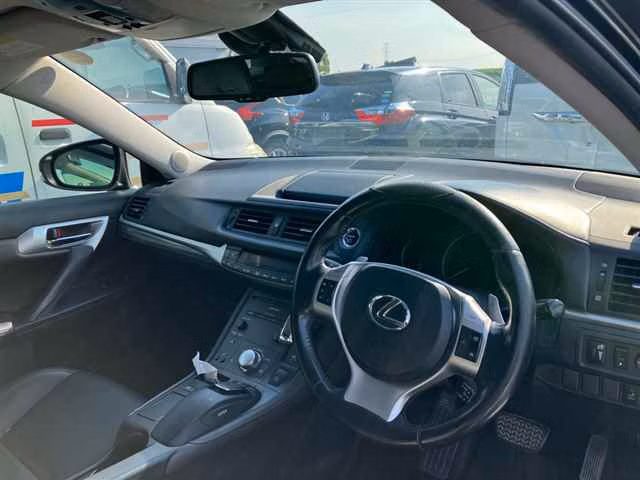 LEXUS CT200H