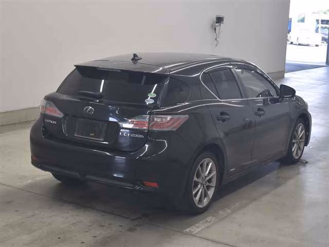 LEXUS CT200H