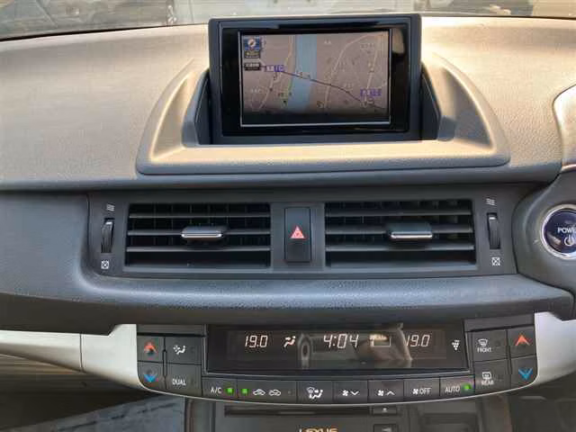 LEXUS CT200H
