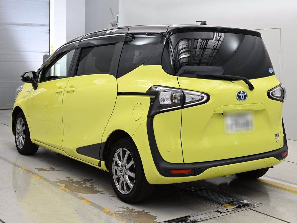 TOYOTA SIENTA