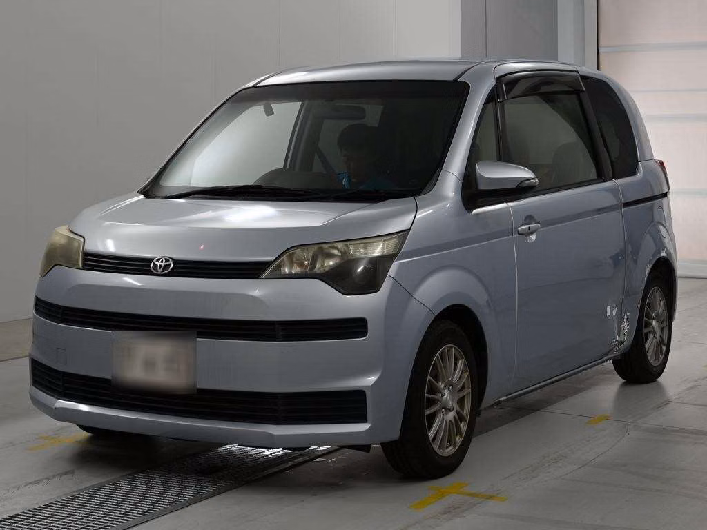 TOYOTA SPADE