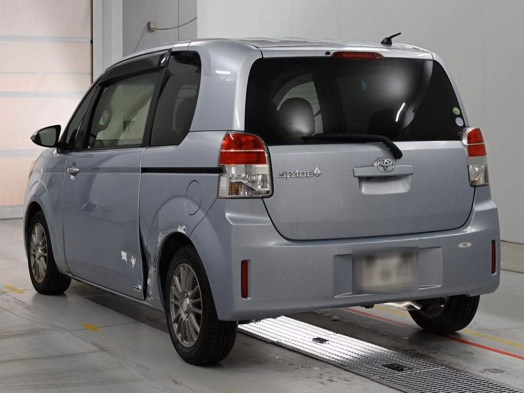 TOYOTA SPADE