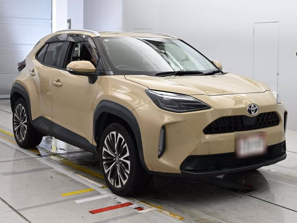 TOYOTA YARIS CROSS