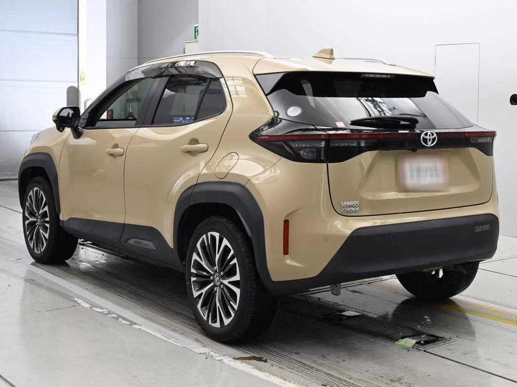 TOYOTA YARIS CROSS